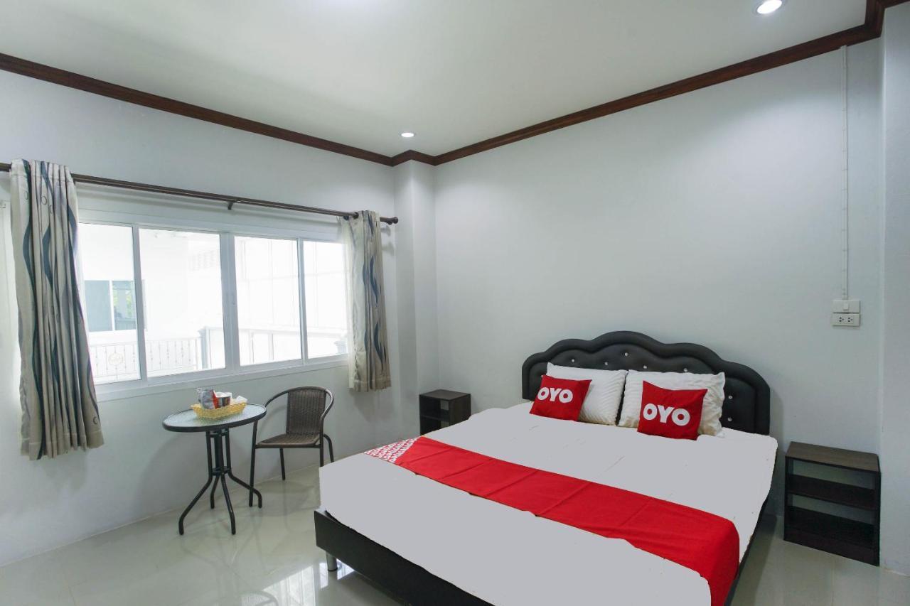 Oyo 75394 Sakthong Grand Hotel Chiang Khong Bagian luar foto