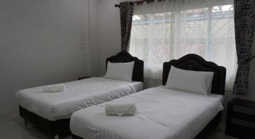 Oyo 75394 Sakthong Grand Hotel Chiang Khong Bagian luar foto