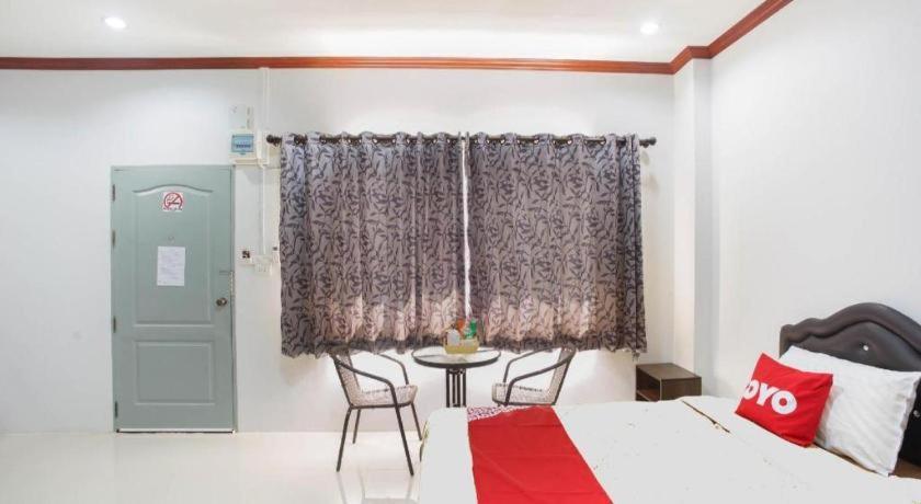 Oyo 75394 Sakthong Grand Hotel Chiang Khong Bagian luar foto